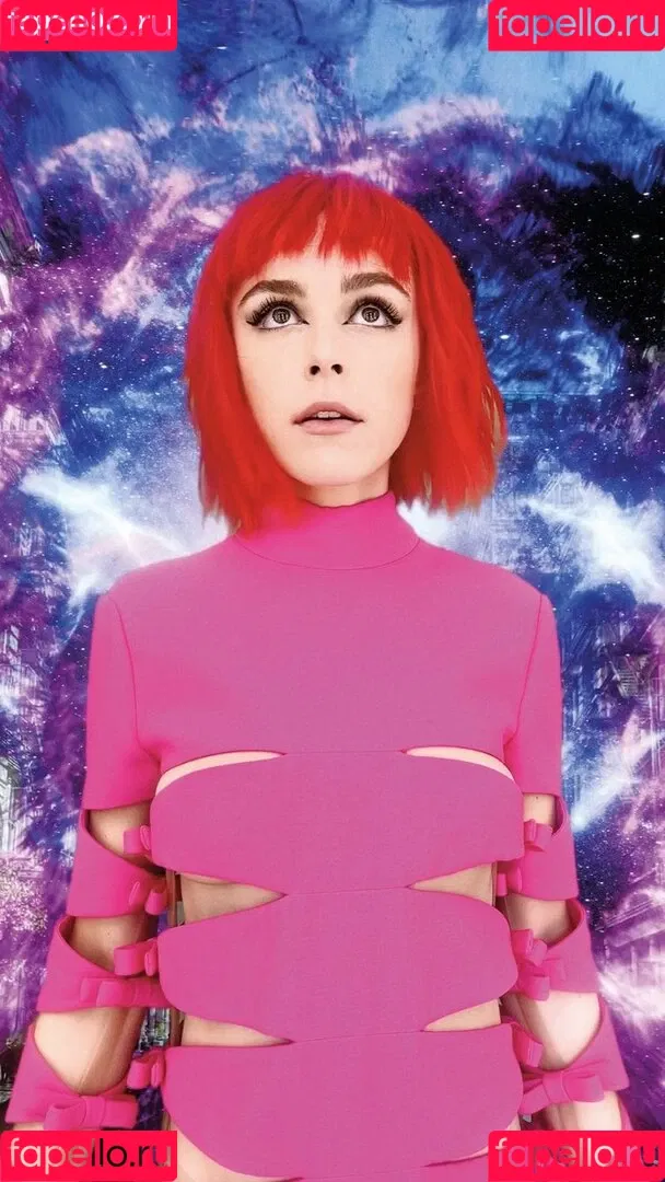 AdventuresSabrina / Kiernan Shipka / kiernanshipka Onlyfans Photo Gallery 
