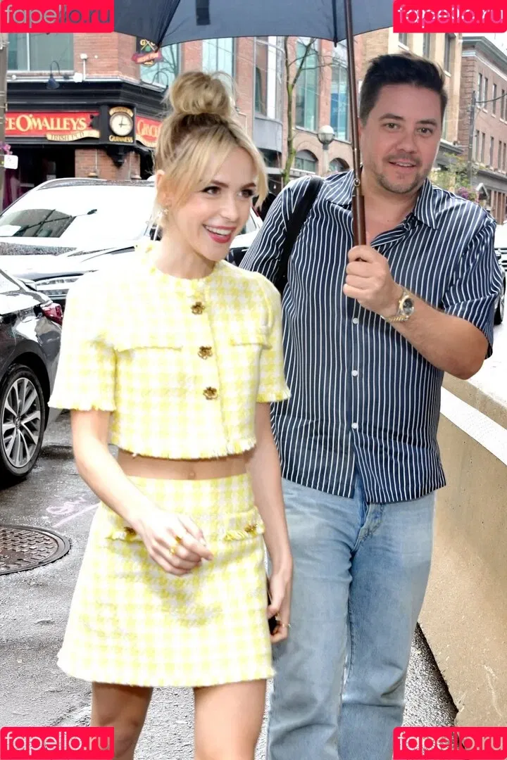AdventuresSabrina / Kiernan Shipka / kiernanshipka Onlyfans Photo Gallery 