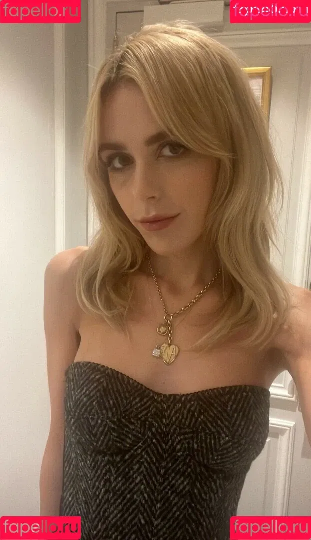 AdventuresSabrina / Kiernan Shipka / kiernanshipka Onlyfans Photo Gallery 