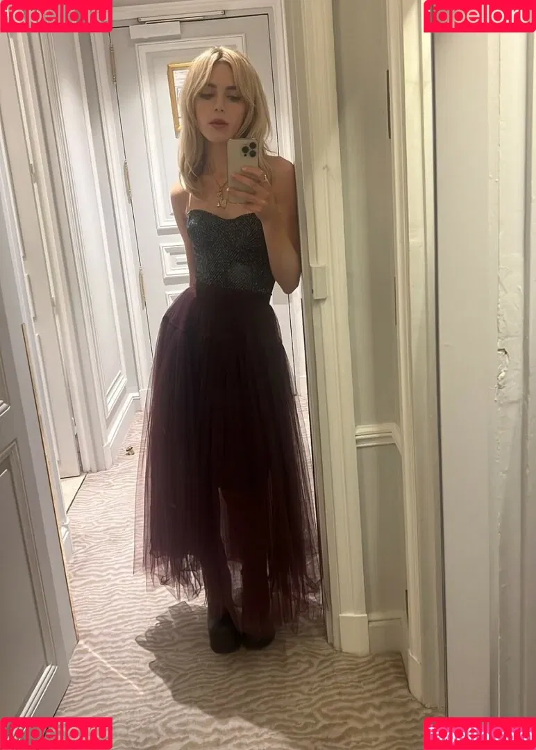 AdventuresSabrina / Kiernan Shipka / kiernanshipka Onlyfans Photo Gallery 