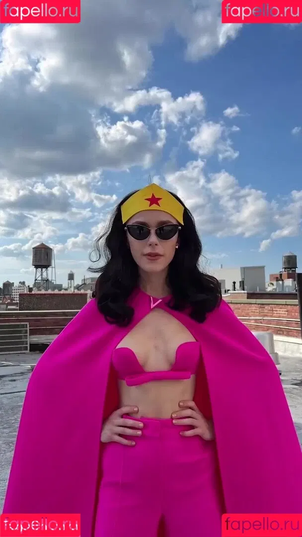 AdventuresSabrina / Kiernan Shipka / kiernanshipka Onlyfans Photo Gallery 