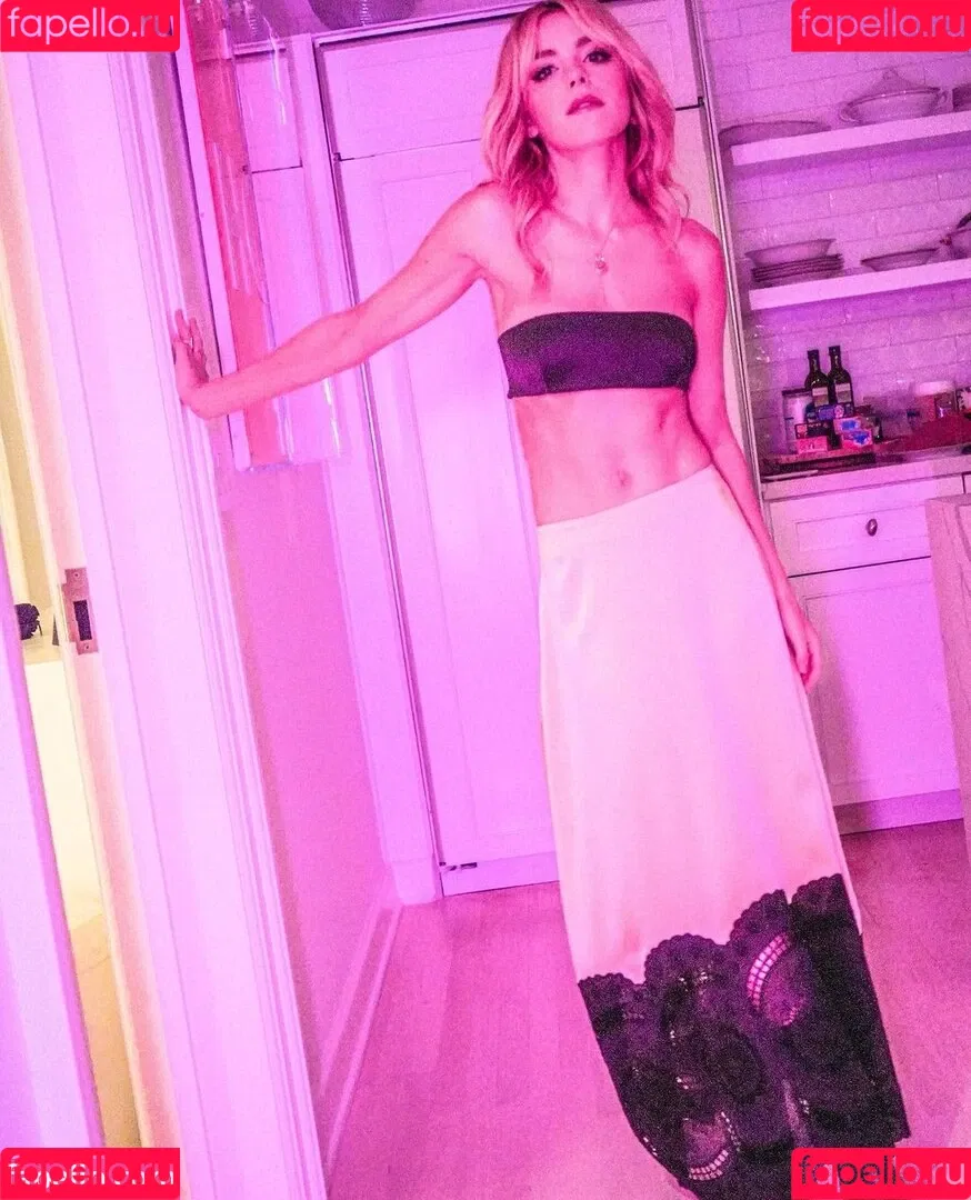 AdventuresSabrina / Kiernan Shipka / kiernanshipka Onlyfans Photo Gallery 