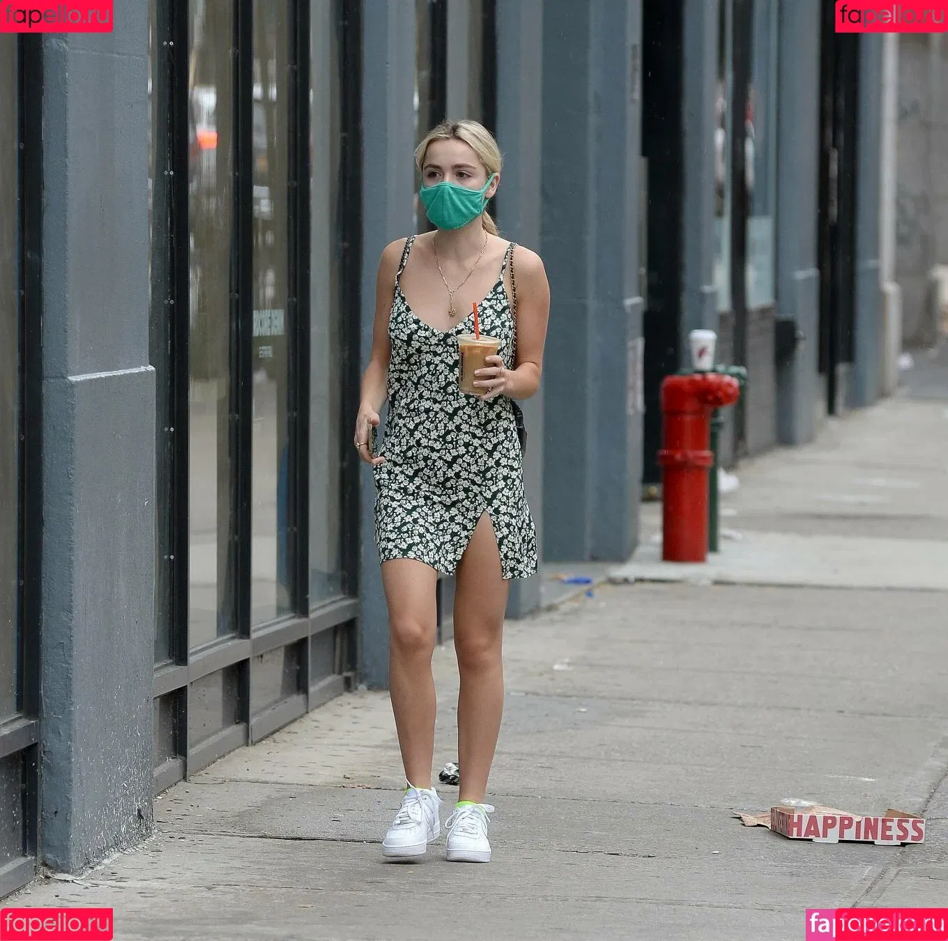 AdventuresSabrina / Kiernan Shipka / kiernanshipka Onlyfans Photo Gallery 