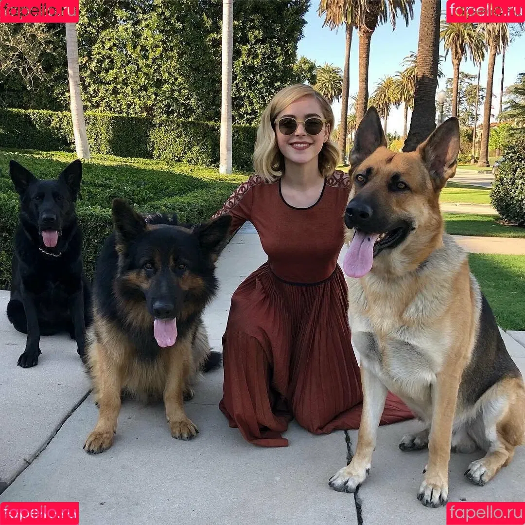 AdventuresSabrina / Kiernan Shipka / kiernanshipka Onlyfans Photo Gallery 