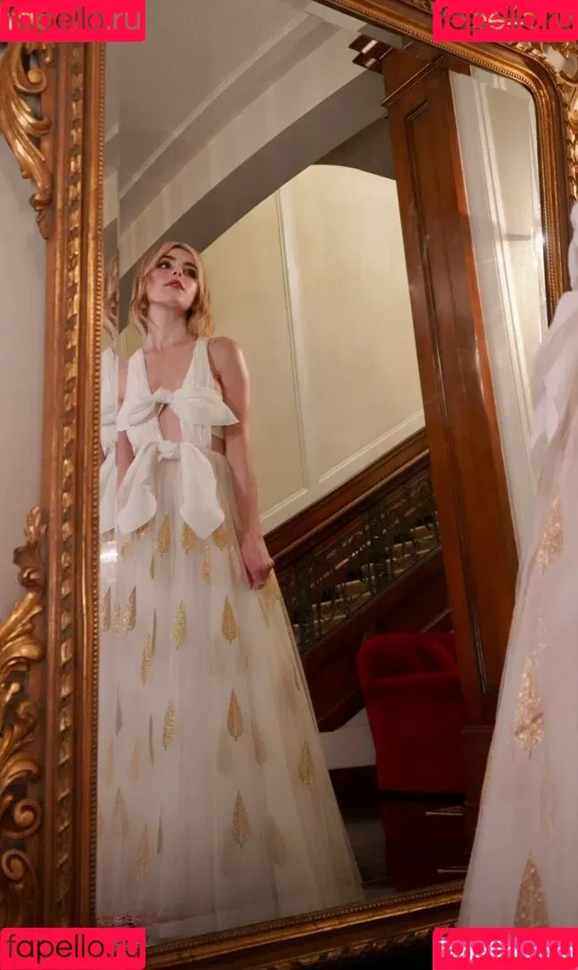 AdventuresSabrina / Kiernan Shipka / kiernanshipka Onlyfans Photo Gallery 