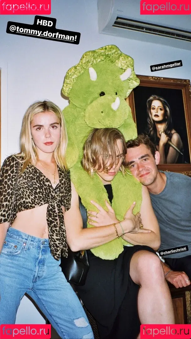 AdventuresSabrina / Kiernan Shipka / kiernanshipka Onlyfans Photo Gallery 