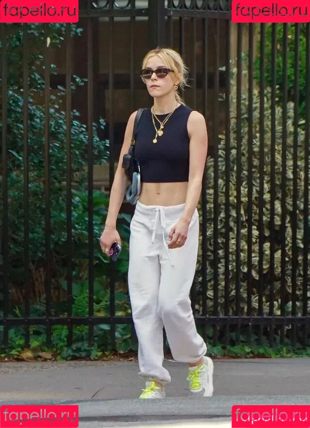 AdventuresSabrina / Kiernan Shipka / kiernanshipka Onlyfans Photo Gallery 