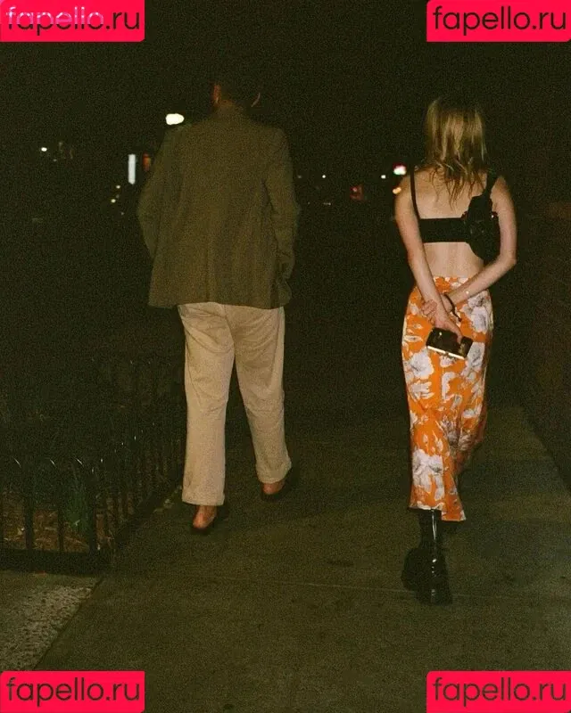 AdventuresSabrina / Kiernan Shipka / kiernanshipka Onlyfans Photo Gallery 