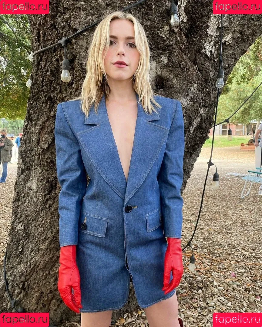 AdventuresSabrina / Kiernan Shipka / kiernanshipka Onlyfans Photo Gallery 