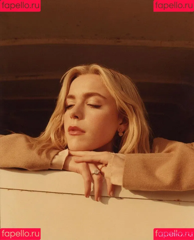 AdventuresSabrina / Kiernan Shipka / kiernanshipka Onlyfans Photo Gallery 