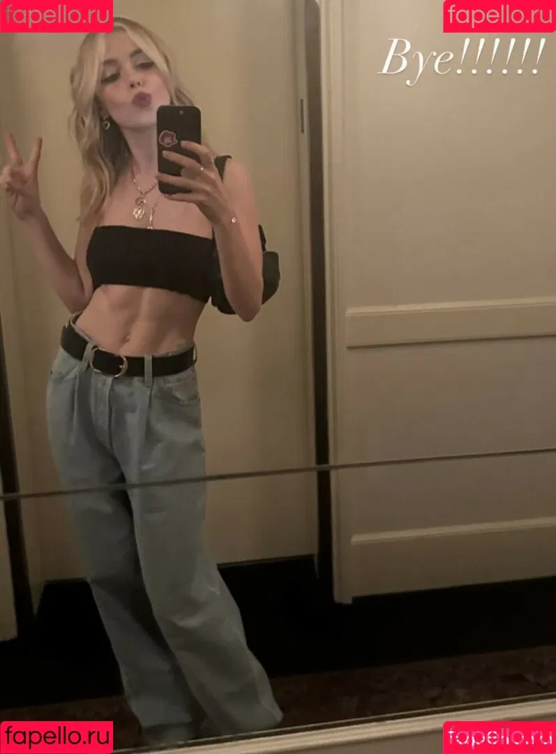 AdventuresSabrina / Kiernan Shipka / kiernanshipka Onlyfans Photo Gallery 