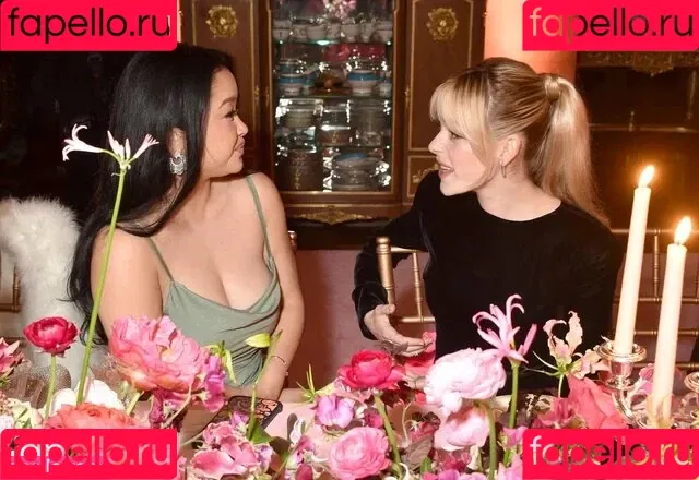 AdventuresSabrina / Kiernan Shipka / kiernanshipka Onlyfans Photo Gallery 