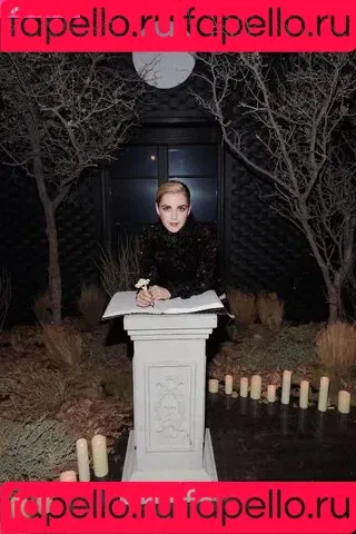 AdventuresSabrina / Kiernan Shipka / kiernanshipka Onlyfans Photo Gallery 
