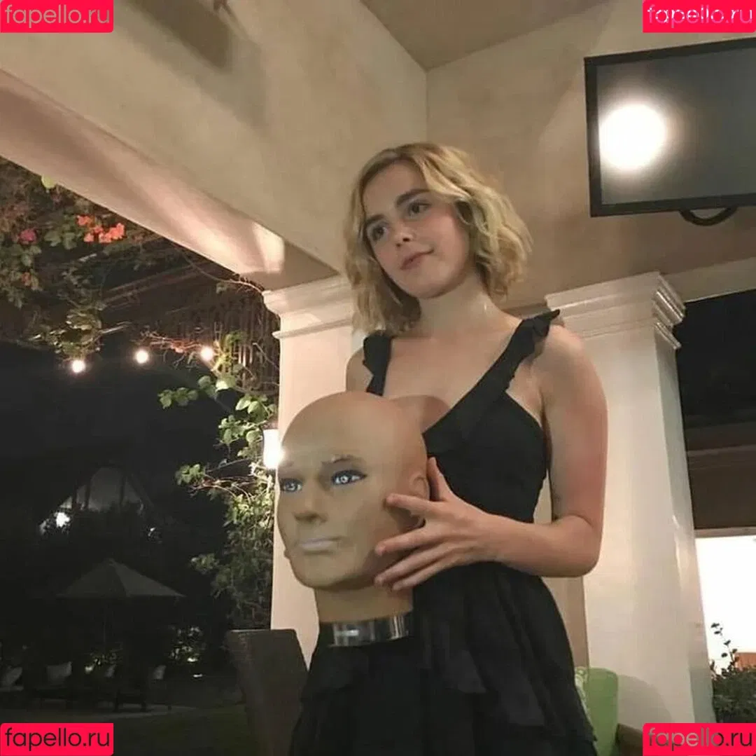 AdventuresSabrina / Kiernan Shipka / kiernanshipka Onlyfans Photo Gallery 