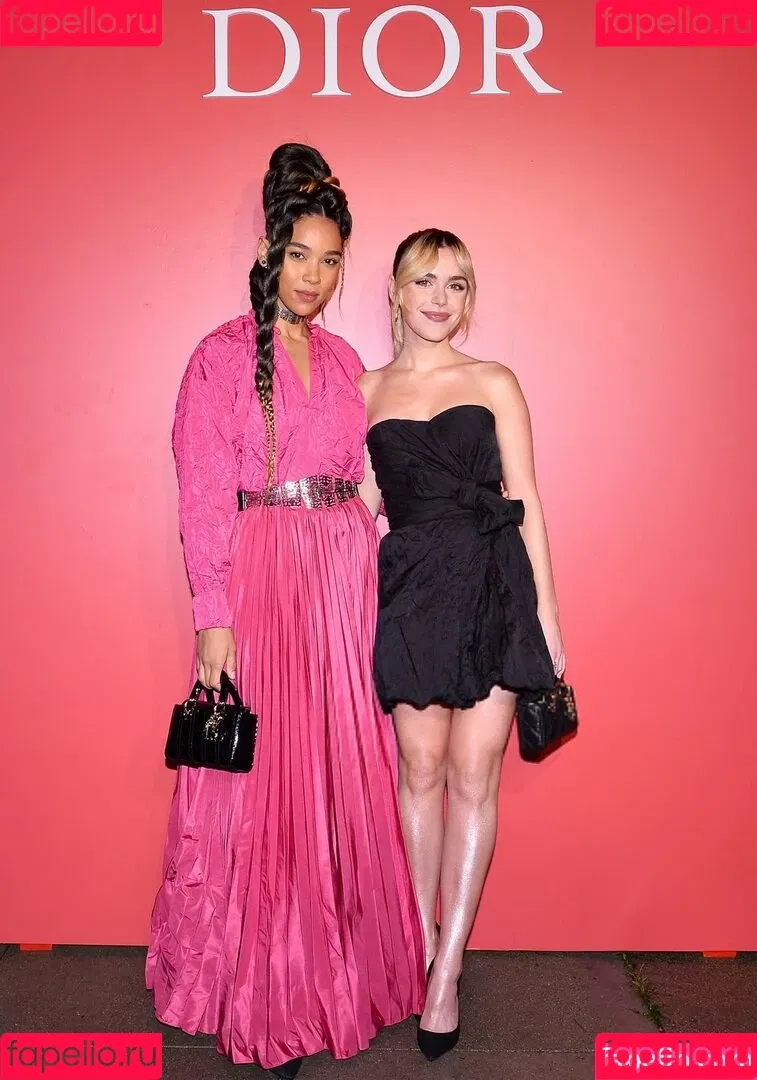 AdventuresSabrina / Kiernan Shipka / kiernanshipka Onlyfans Photo Gallery 