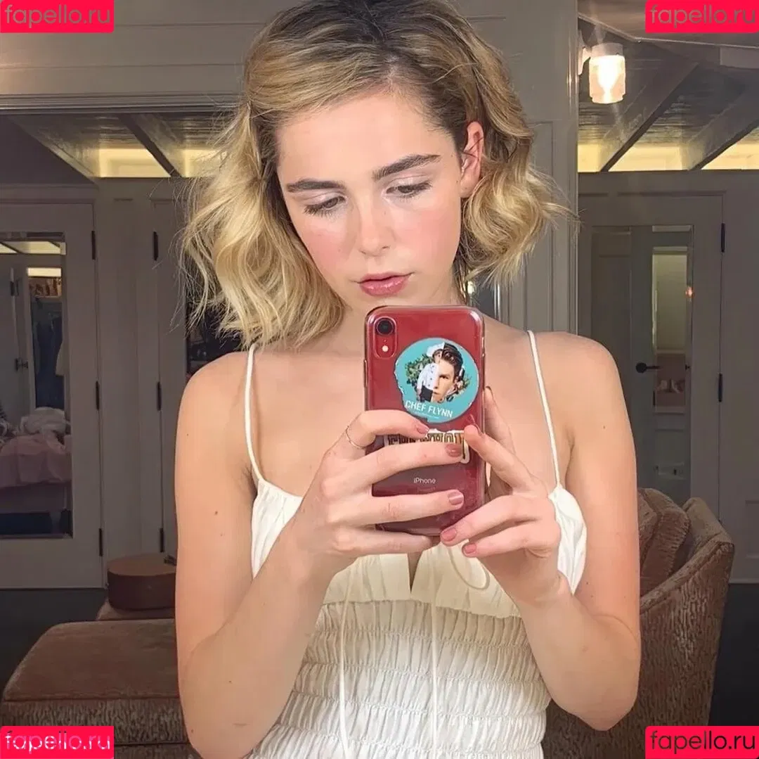 AdventuresSabrina / Kiernan Shipka / kiernanshipka Onlyfans Photo Gallery 