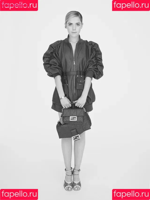 AdventuresSabrina / Kiernan Shipka / kiernanshipka Onlyfans Photo Gallery 