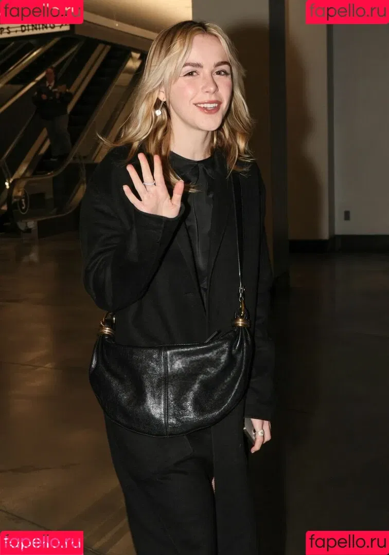 AdventuresSabrina / Kiernan Shipka / kiernanshipka Onlyfans Photo Gallery 