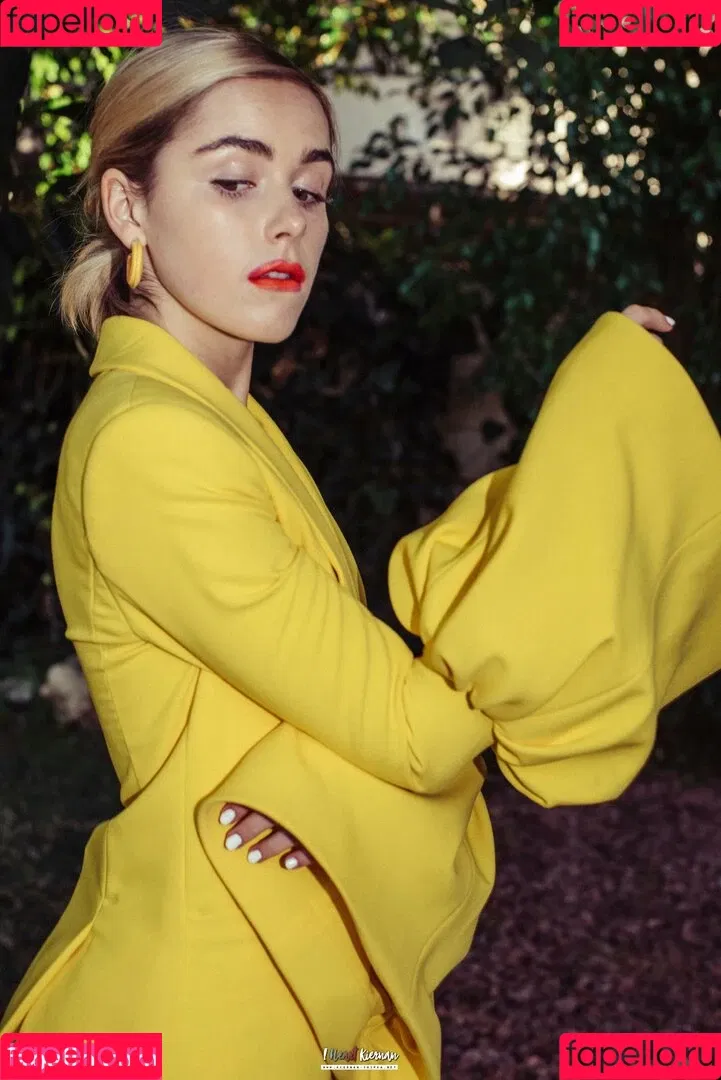 AdventuresSabrina / Kiernan Shipka / kiernanshipka Onlyfans Photo Gallery 