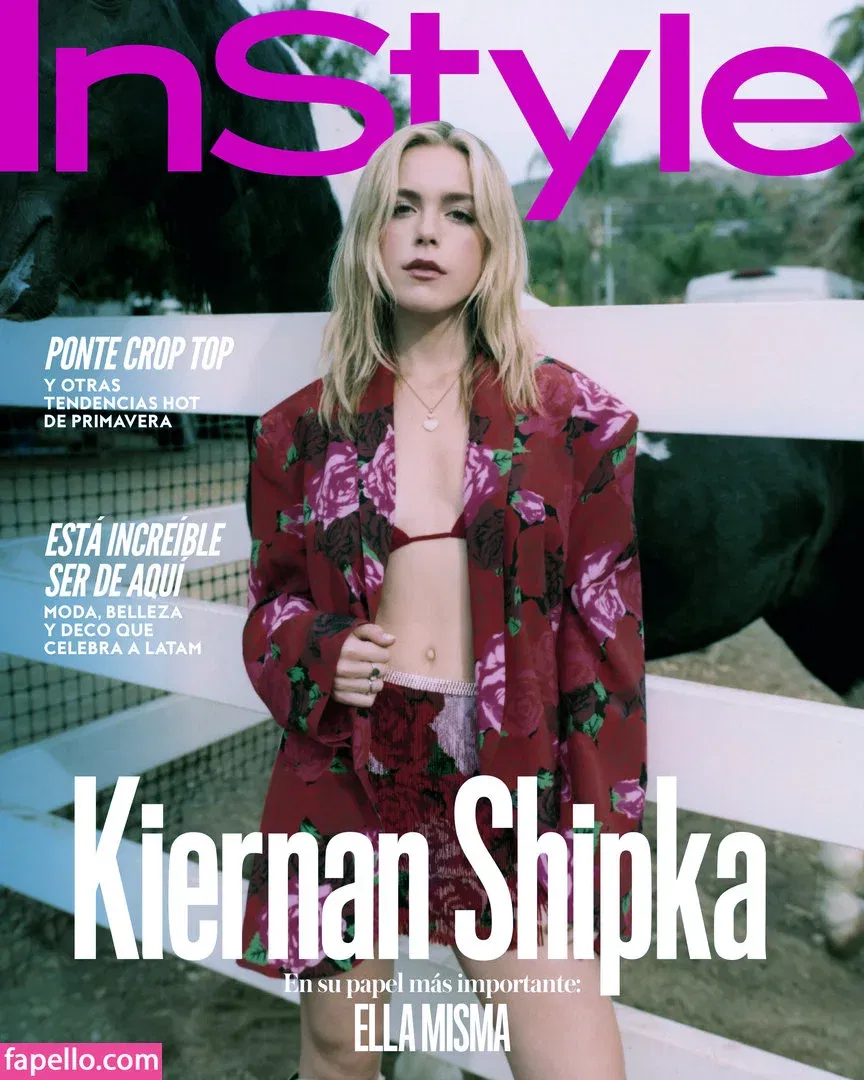 AdventuresSabrina / Kiernan Shipka / kiernanshipka Onlyfans Photo Gallery 