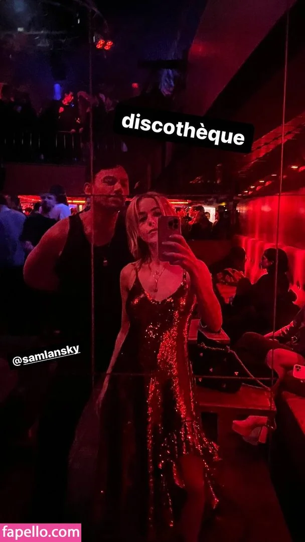 AdventuresSabrina / Kiernan Shipka / kiernanshipka Onlyfans Photo Gallery 