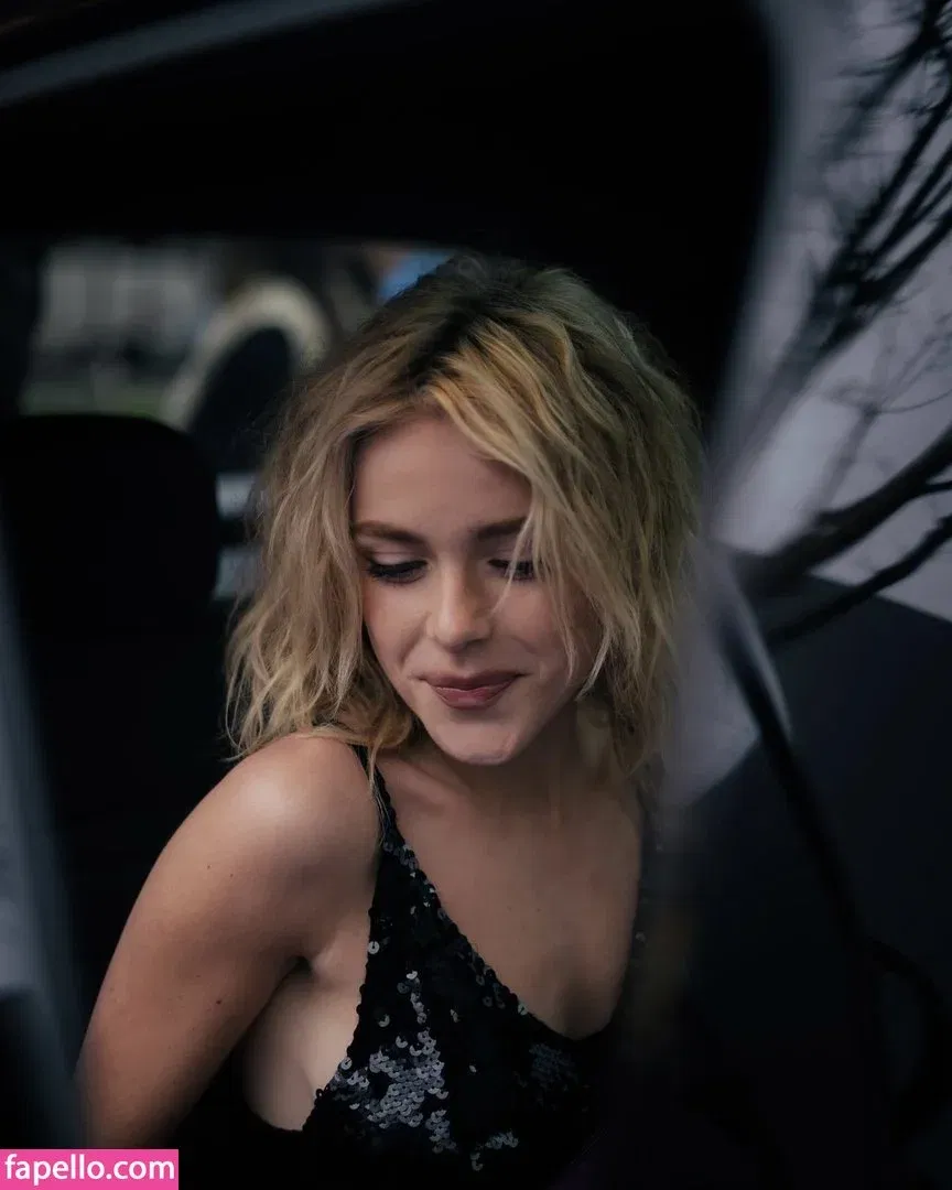 AdventuresSabrina / Kiernan Shipka / kiernanshipka Onlyfans Photo Gallery 