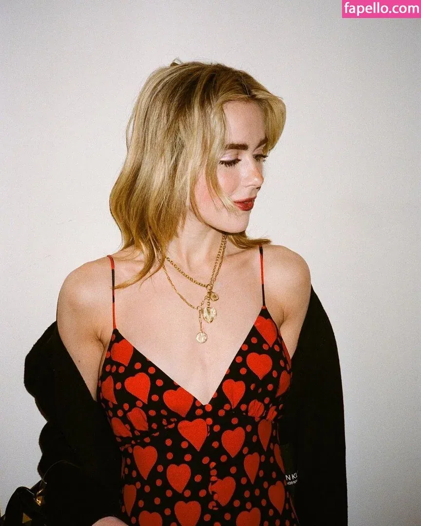 AdventuresSabrina / Kiernan Shipka / kiernanshipka Onlyfans Photo Gallery 