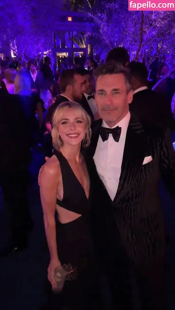 AdventuresSabrina / Kiernan Shipka / kiernanshipka Onlyfans Photo Gallery 