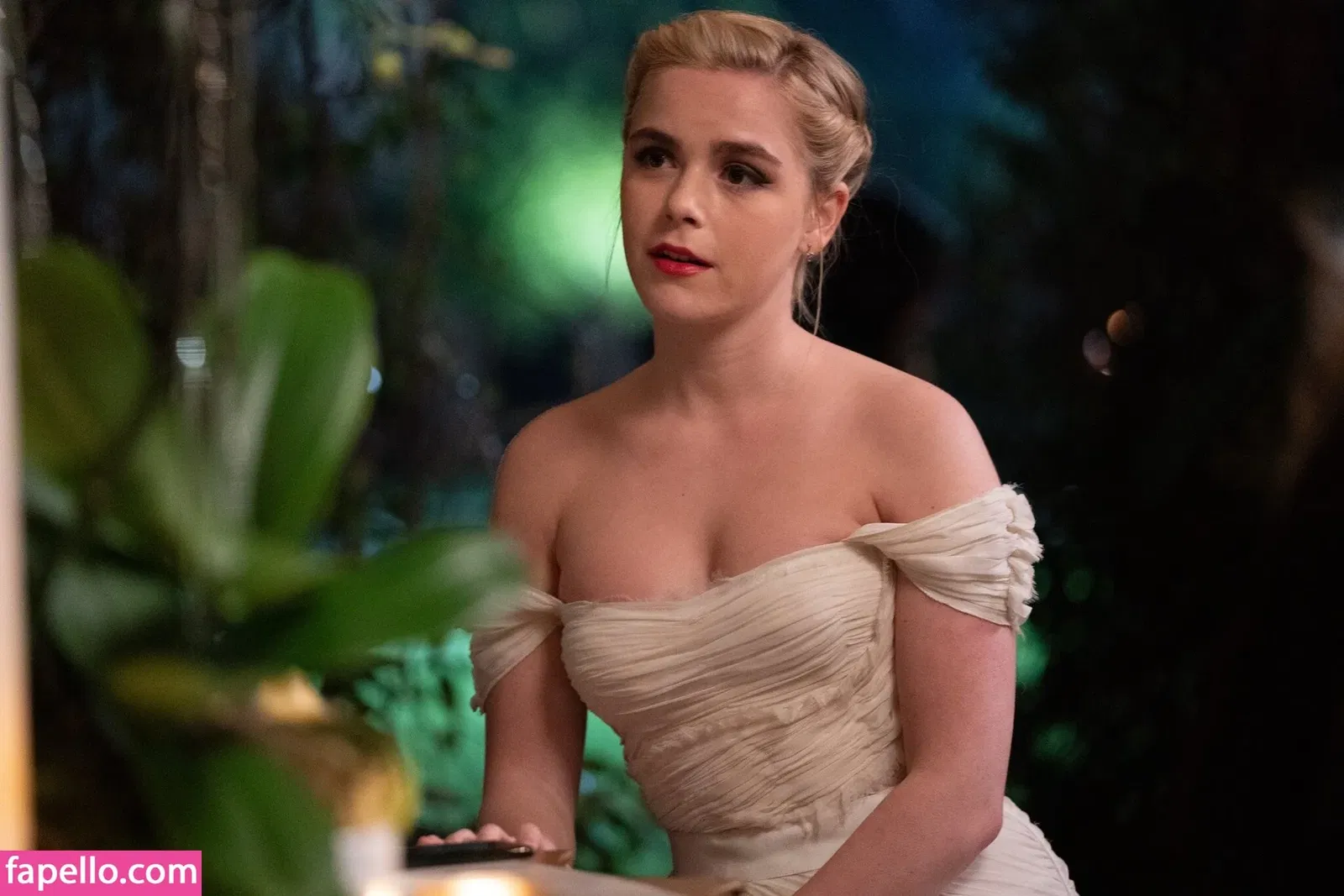 AdventuresSabrina / Kiernan Shipka / kiernanshipka Onlyfans Photo Gallery 