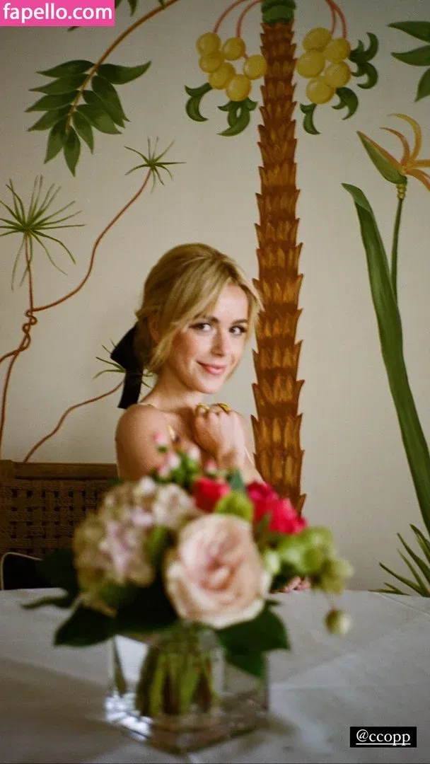 AdventuresSabrina / Kiernan Shipka / kiernanshipka Onlyfans Photo Gallery 