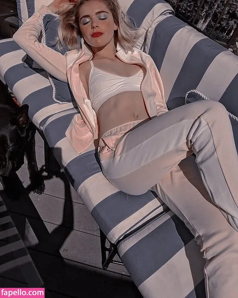 AdventuresSabrina / Kiernan Shipka / kiernanshipka Onlyfans Photo Gallery 