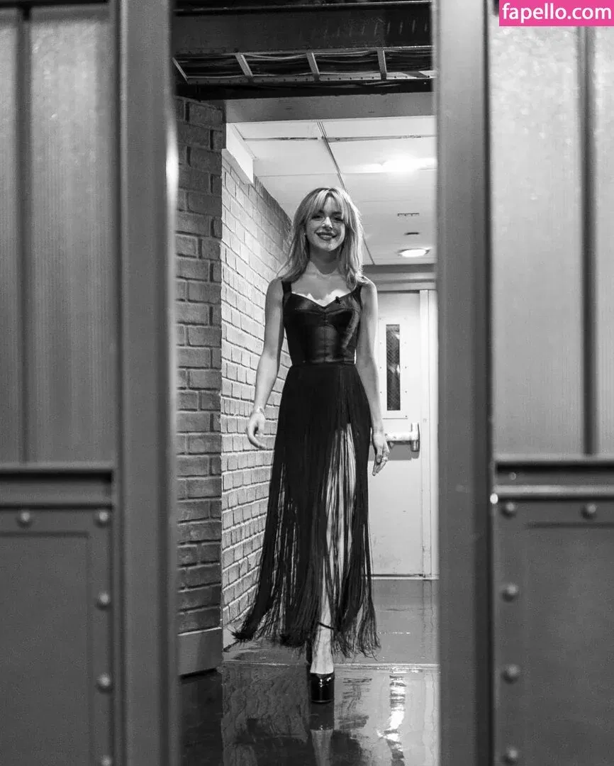 AdventuresSabrina / Kiernan Shipka / kiernanshipka Onlyfans Photo Gallery 