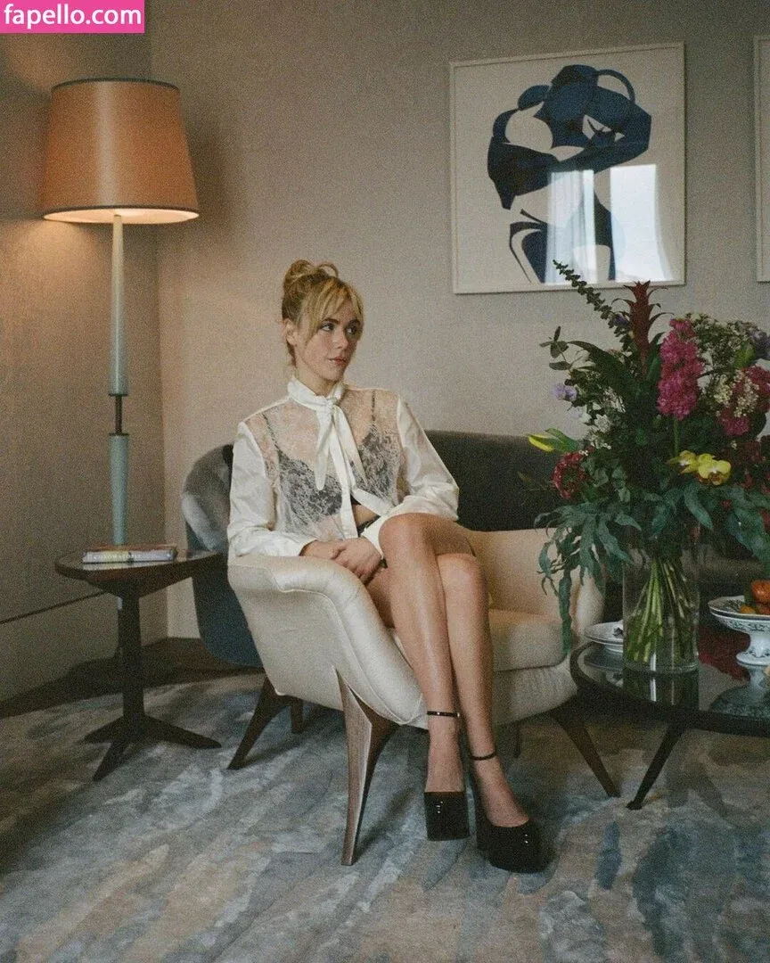 AdventuresSabrina / Kiernan Shipka / kiernanshipka Onlyfans Photo Gallery 