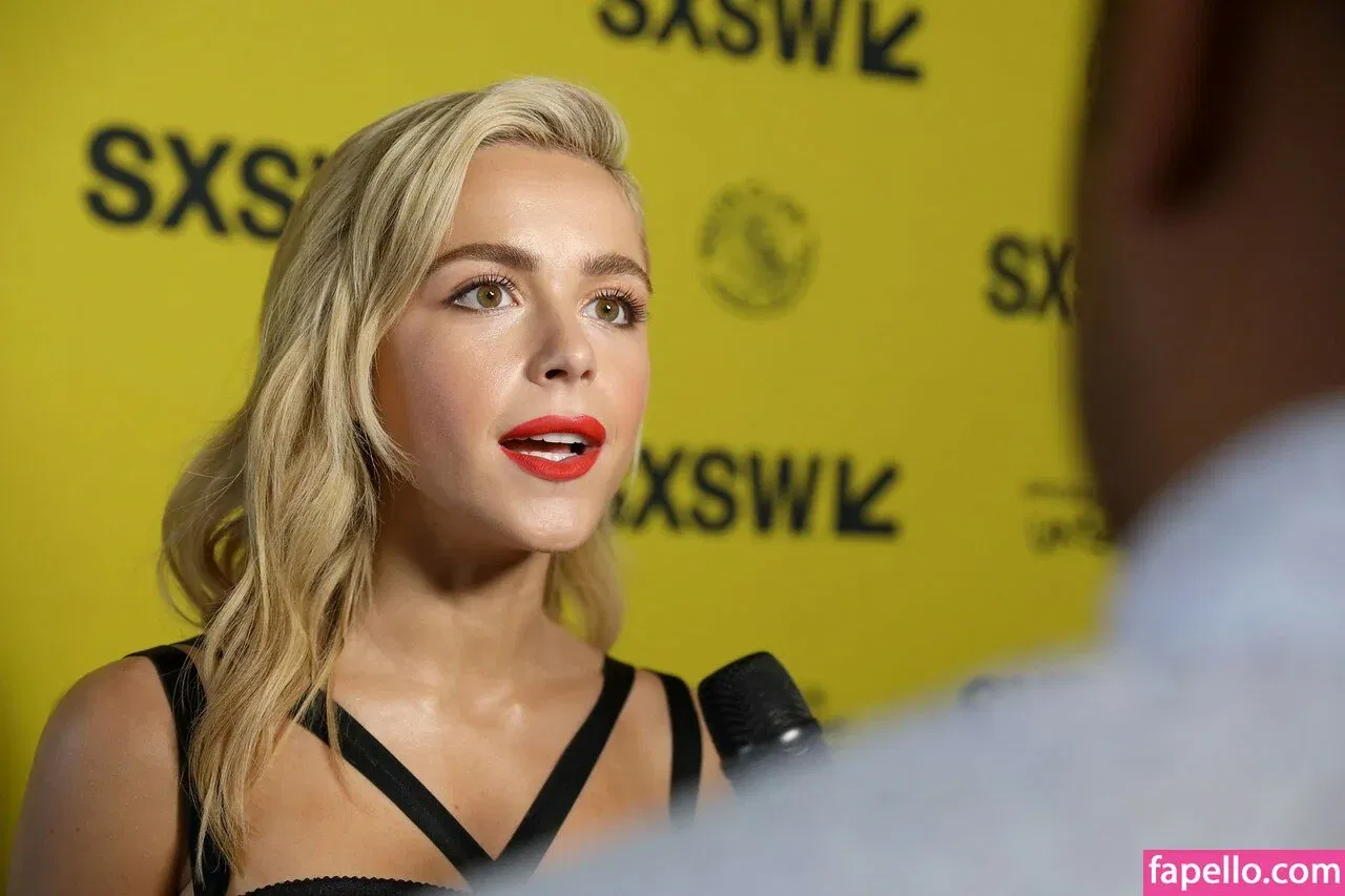 AdventuresSabrina / Kiernan Shipka / kiernanshipka Onlyfans Photo Gallery 