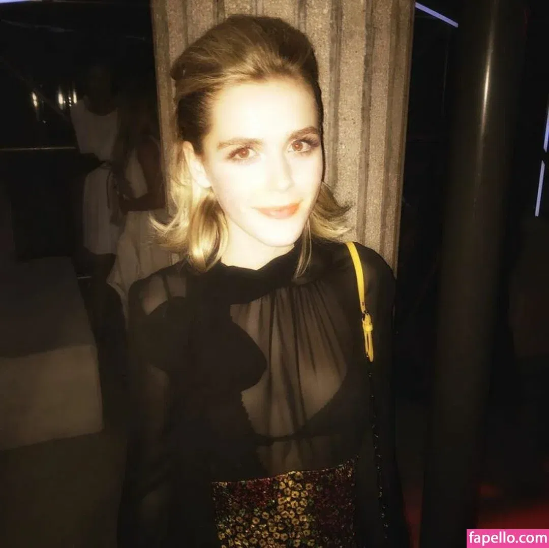 AdventuresSabrina / Kiernan Shipka / kiernanshipka Onlyfans Photo Gallery 