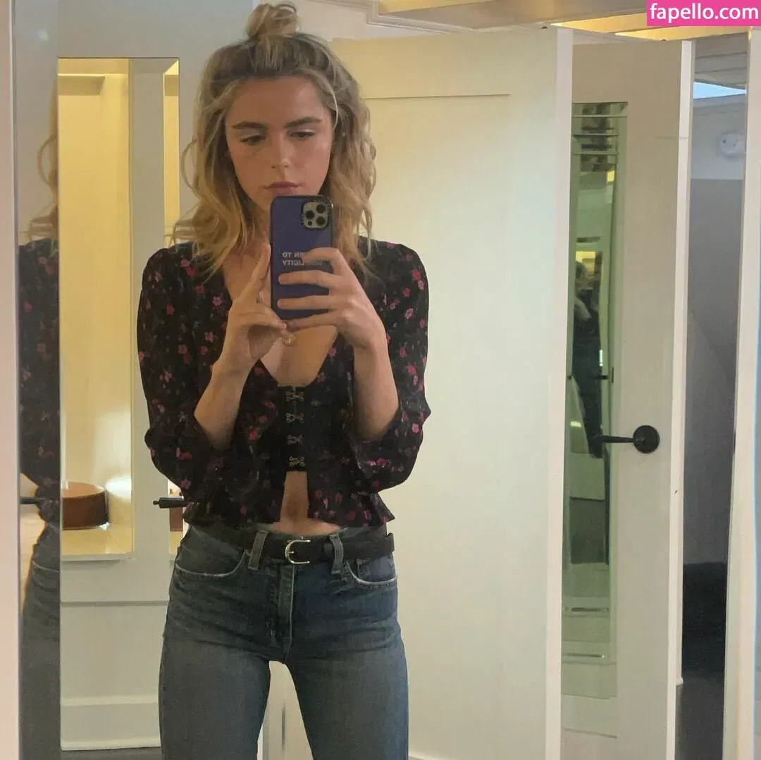 AdventuresSabrina / Kiernan Shipka / kiernanshipka Onlyfans Photo Gallery 