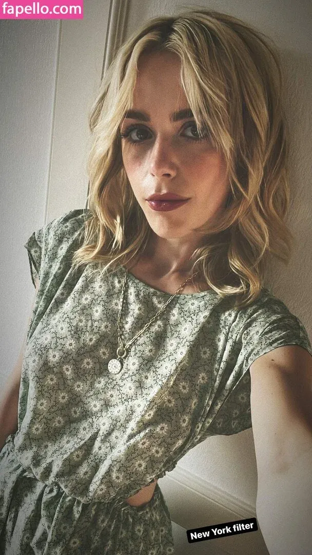 AdventuresSabrina / Kiernan Shipka / kiernanshipka Onlyfans Photo Gallery 