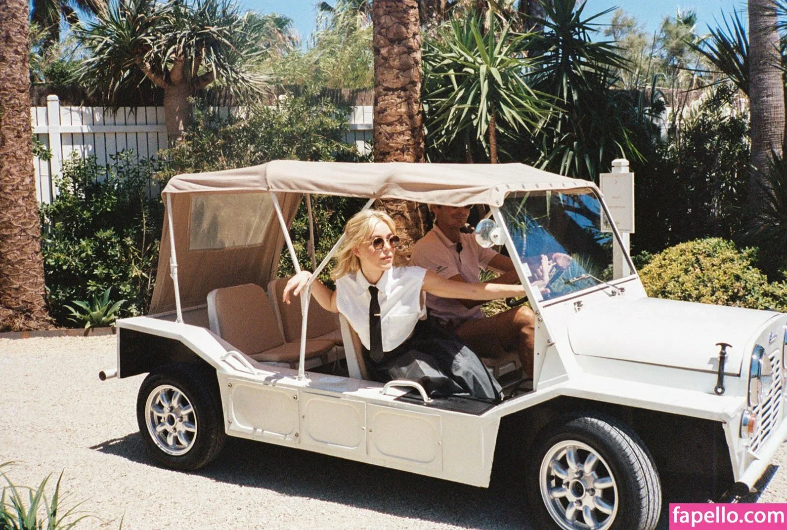 AdventuresSabrina / Kiernan Shipka / kiernanshipka Onlyfans Photo Gallery 