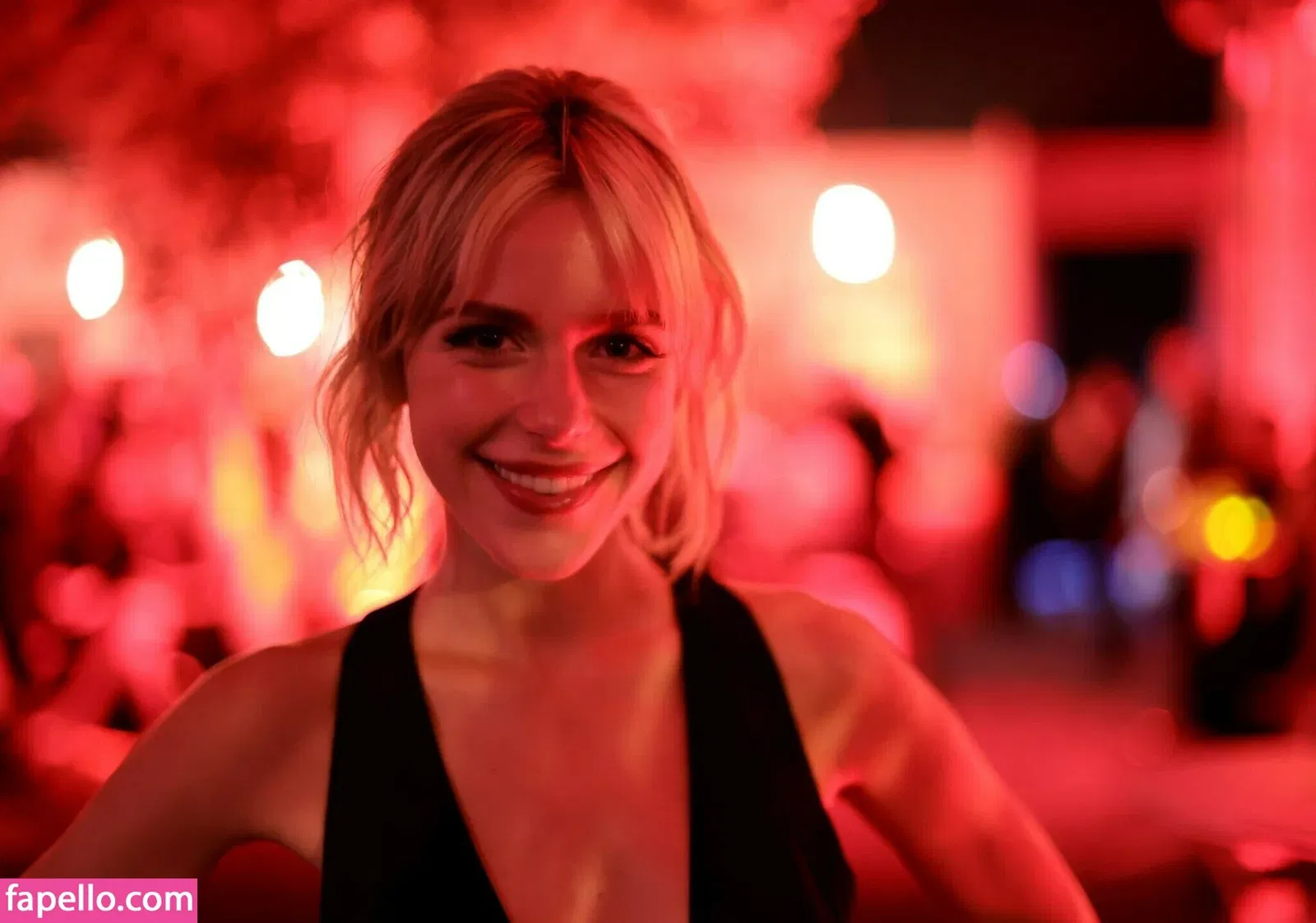 AdventuresSabrina / Kiernan Shipka / kiernanshipka Onlyfans Photo Gallery 