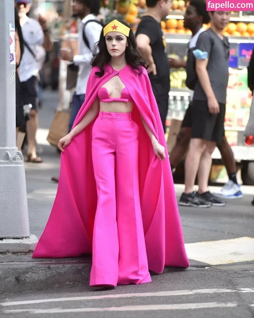 AdventuresSabrina / Kiernan Shipka / kiernanshipka Onlyfans Photo Gallery 