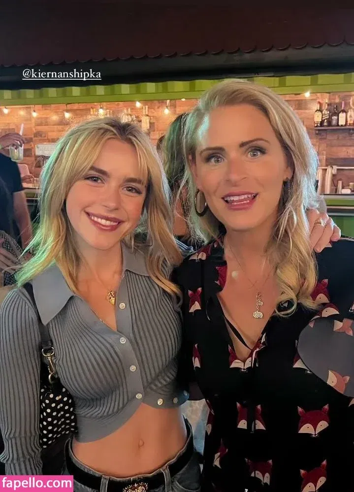 AdventuresSabrina / Kiernan Shipka / kiernanshipka Onlyfans Photo Gallery 