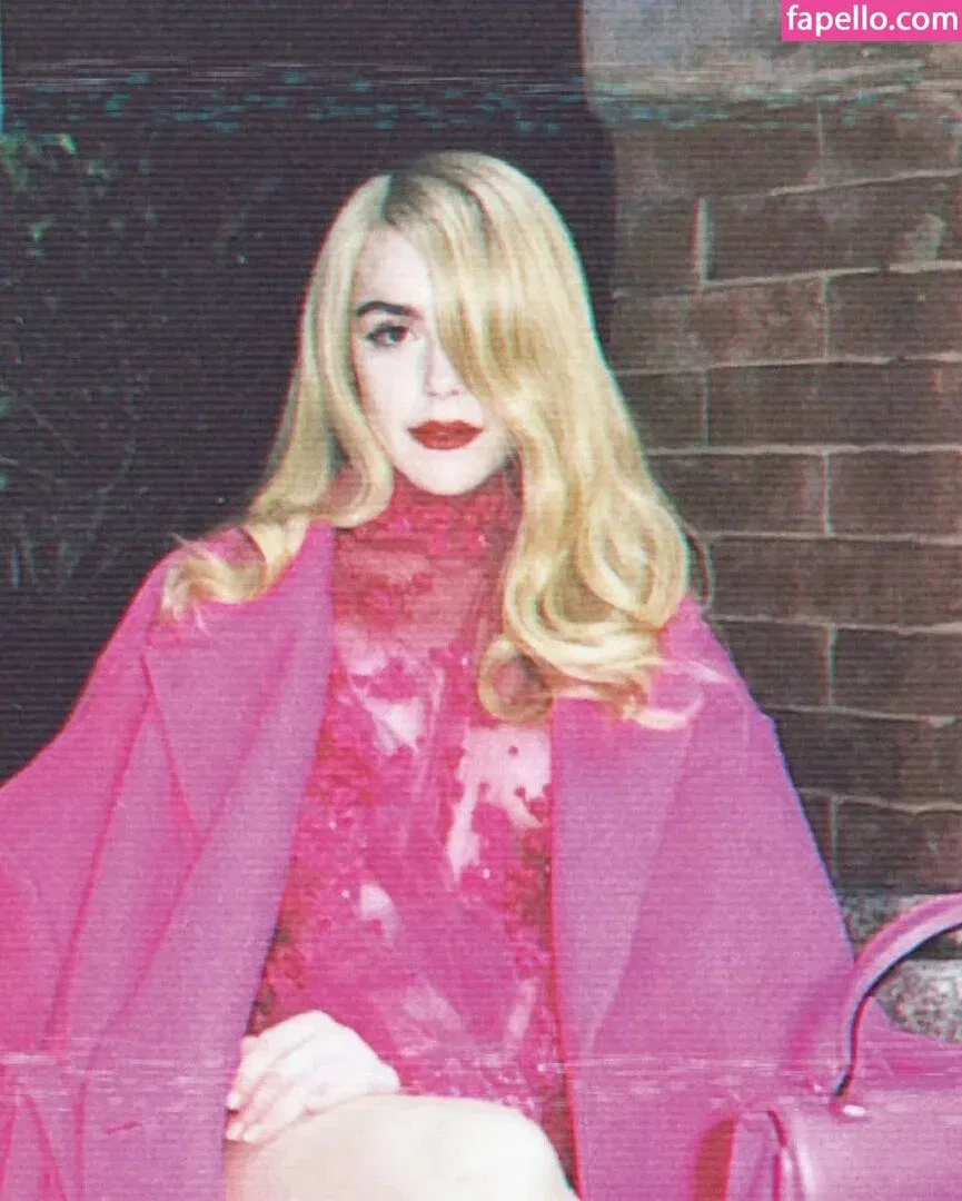 AdventuresSabrina / Kiernan Shipka / kiernanshipka Onlyfans Photo Gallery 