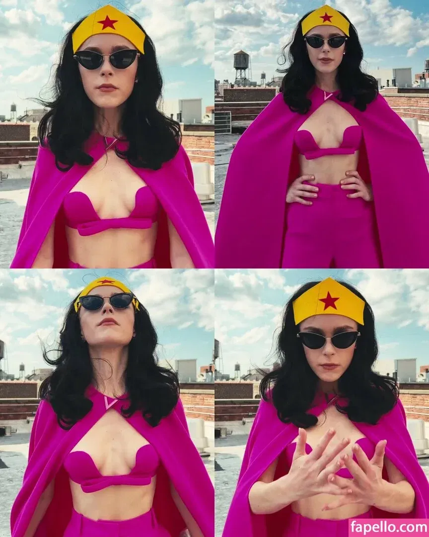 AdventuresSabrina / Kiernan Shipka / kiernanshipka Onlyfans Photo Gallery 