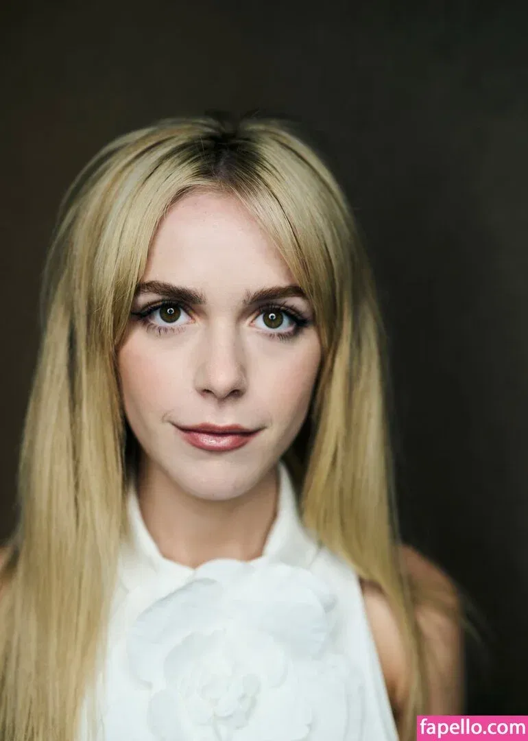 AdventuresSabrina / Kiernan Shipka / kiernanshipka Onlyfans Photo Gallery 