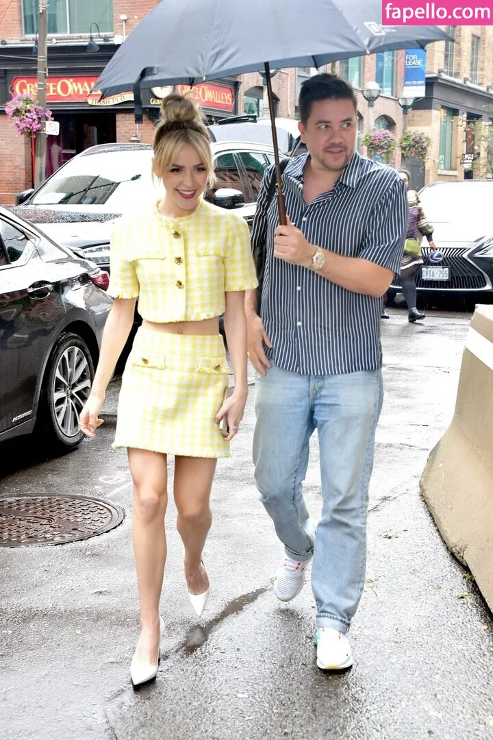 AdventuresSabrina / Kiernan Shipka / kiernanshipka Onlyfans Photo Gallery 