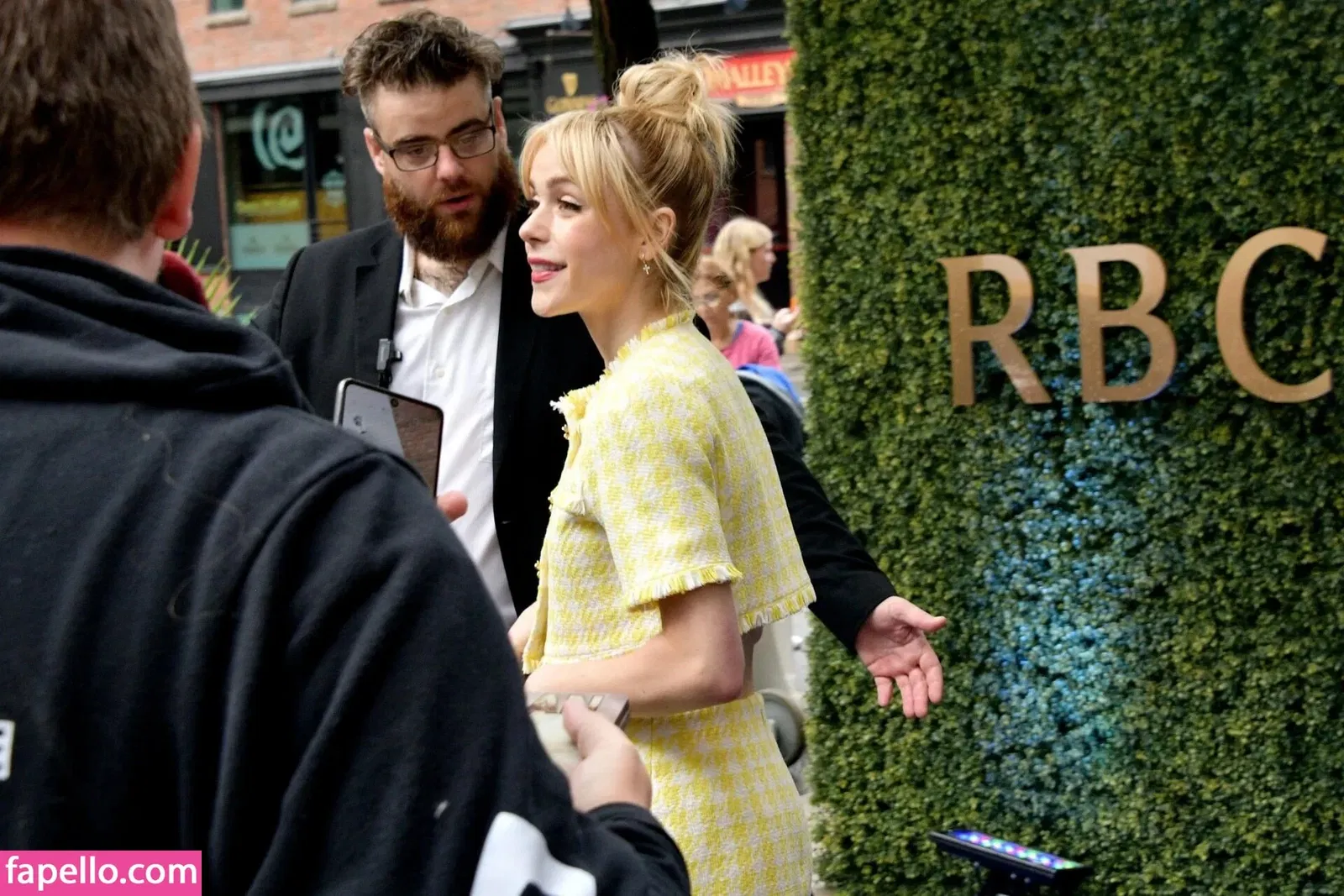 AdventuresSabrina / Kiernan Shipka / kiernanshipka Onlyfans Photo Gallery 