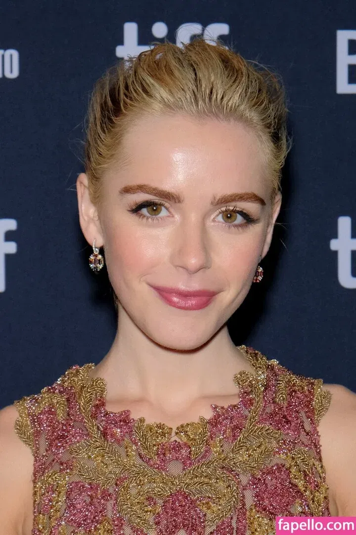 AdventuresSabrina / Kiernan Shipka / kiernanshipka Onlyfans Photo Gallery 