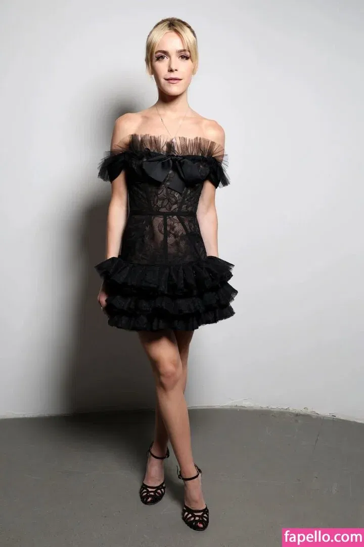 AdventuresSabrina / Kiernan Shipka / kiernanshipka Onlyfans Photo Gallery 