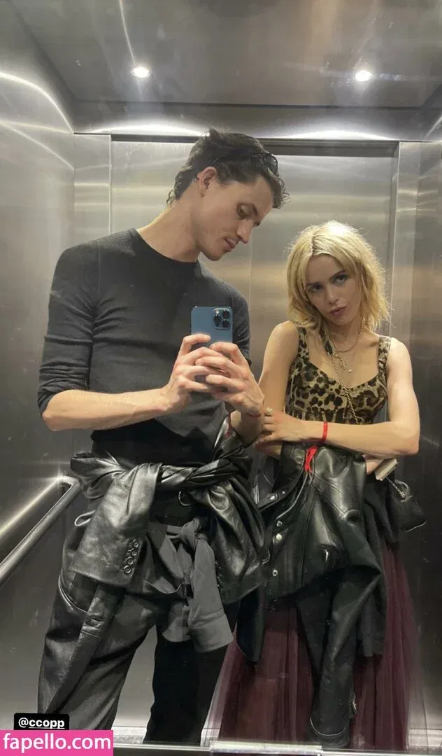 AdventuresSabrina / Kiernan Shipka / kiernanshipka Onlyfans Photo Gallery 