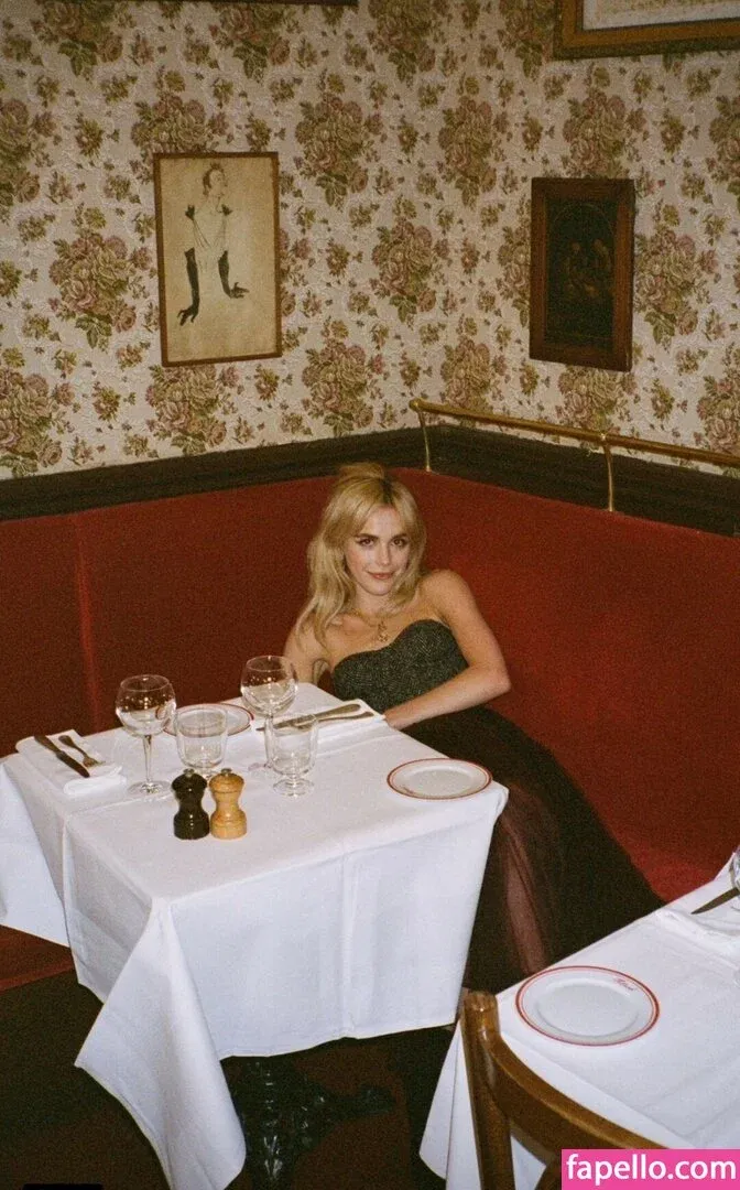 AdventuresSabrina / Kiernan Shipka / kiernanshipka Onlyfans Photo Gallery 